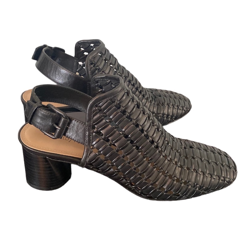 Donald Pliner Cassie Woven
Weave Leather Slingback Pump
Heels, Women's Size 8.5